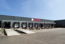 Curved textielframe op een evenement