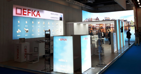 Verlichte beursstand